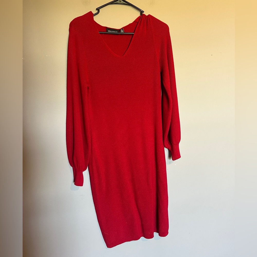 Nina Leonard Red V-Neck Dress Size Medium
